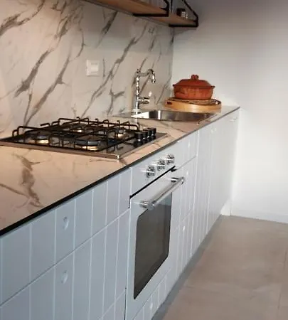 1/2 An Island דירה *