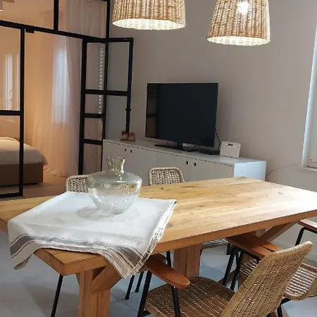 1/2 An Island Apartment Zadar